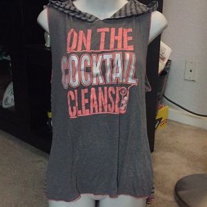 Work out 🏋️‍♀️ top.  With hood XL